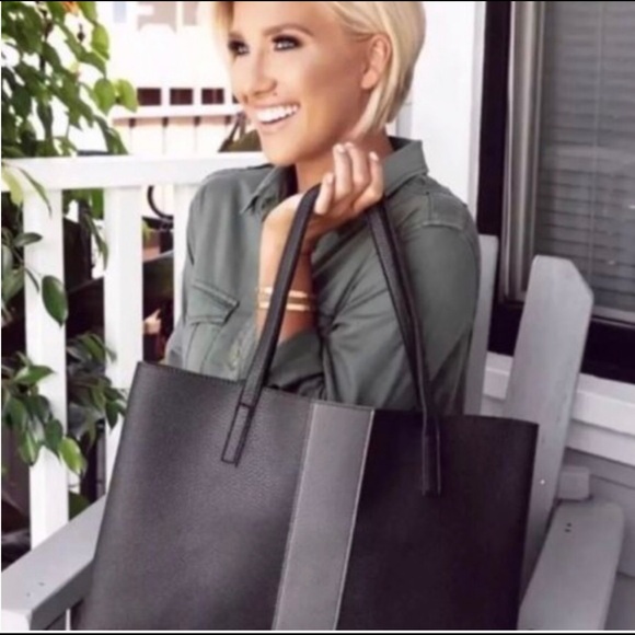 Vince Camuto Tote - Picture 2 of 5